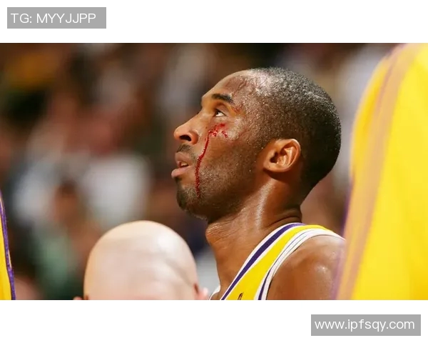 足球明星致敬科比展现超凡技艺与精神的完美融合