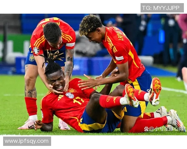 足球明星球员在赛场上激烈冲突瞬间的精彩图片集锦