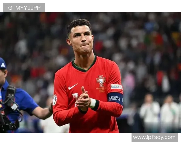 全球顶尖中锋足球明星的传奇与荣耀之路