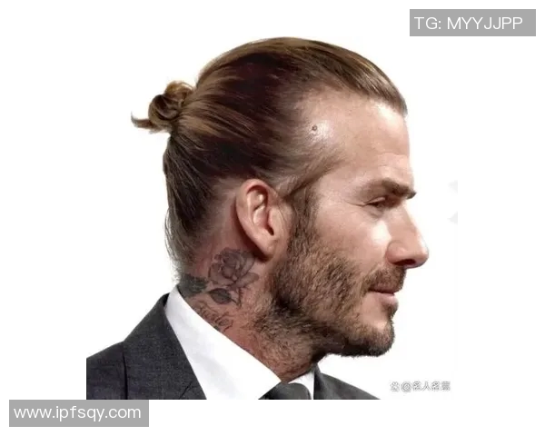 中国足球运动员发型的演变与风格解析：从经典到时尚的潮流趋势探讨